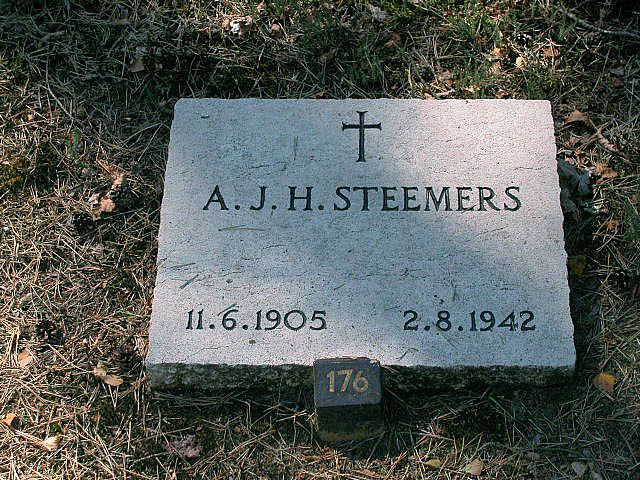 A.J.H.Steemers.jpg
