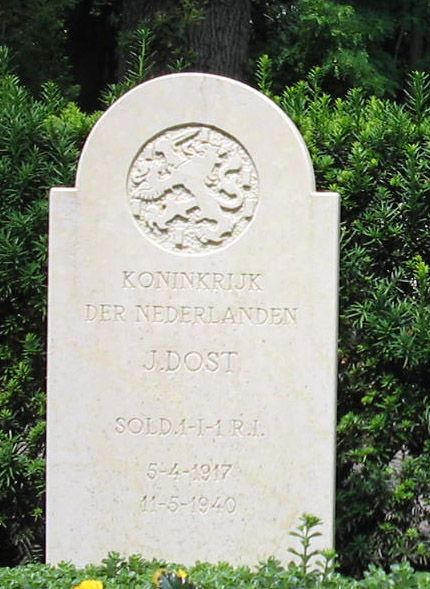 J.Dost.jpg