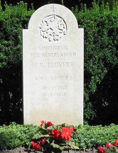 J.M.Reuvers.jpg