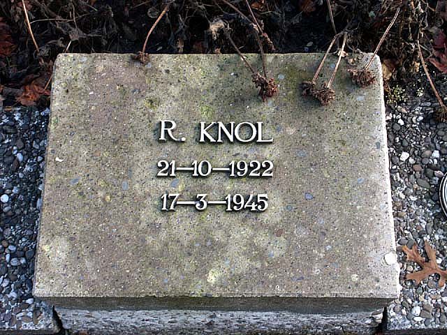 Knol R.jpg