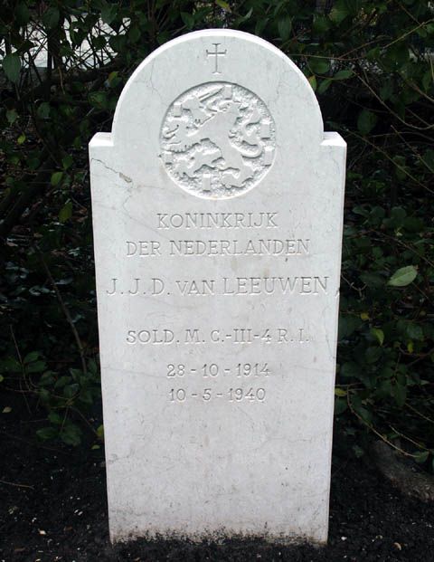 leeuwen.van.j.j.d.2005.jpg